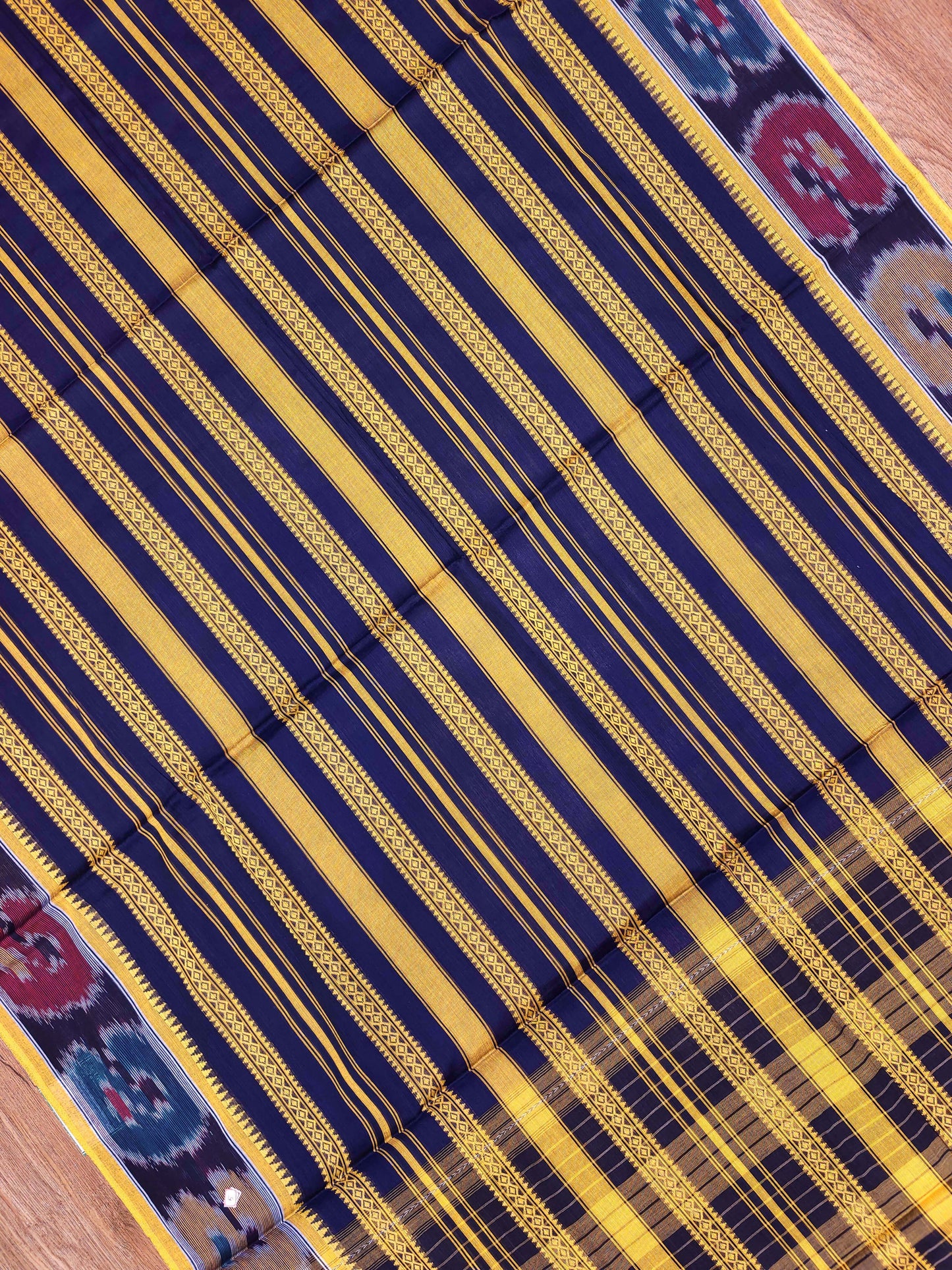 Dhaniakhali Saree